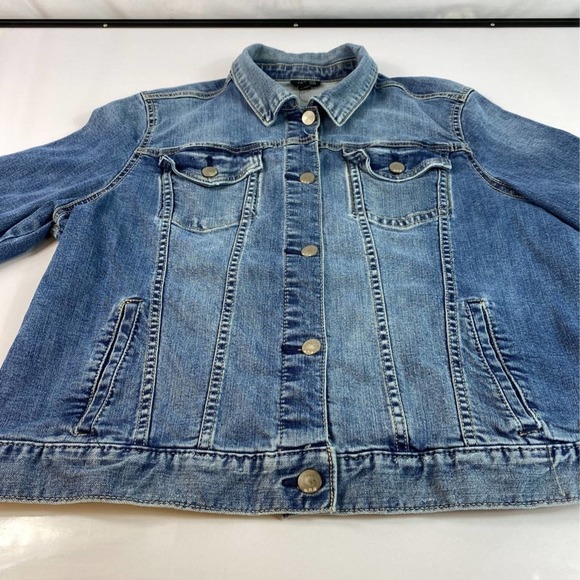 A.n.a Womens Jean Jacket Blue Buttons Pockets Collared Faded Medium Wash XL - Picture 2 of 5